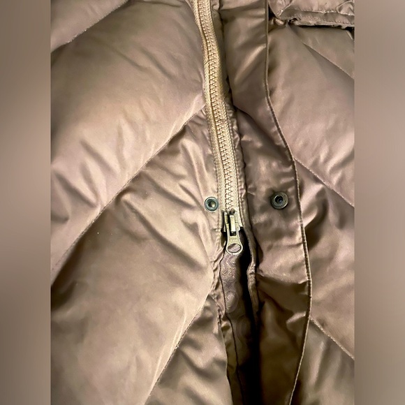 Isis Puffer Ski Jacket. Long. Removable fur hood trim. Flattering cut. Warm. - Picture 6 of 15